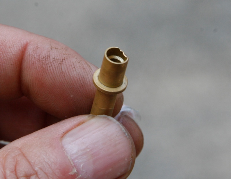 Main-Nozzle- showing broken and eroded end; Guessing that this was caused by previous rebuilder forcing nozzle out with a screwdriver.