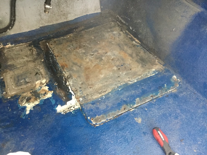 Metal plate under fuel tanks?