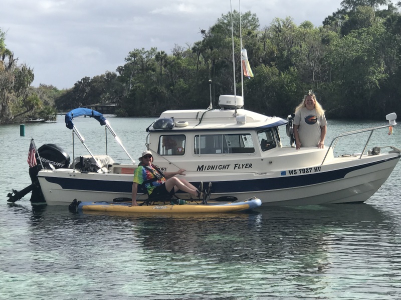 Midnight Flyer anchored in Silver Glen Springs