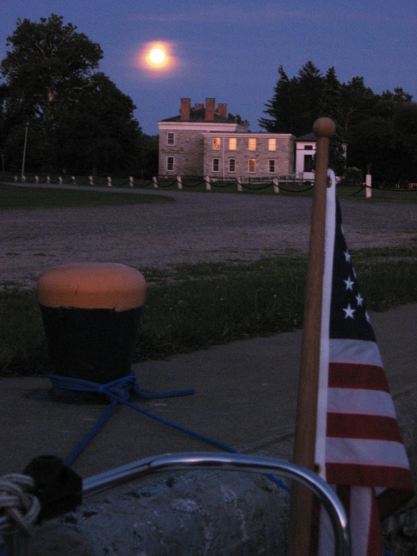 moon rise at Guy Park , lock 11 terminal wall
