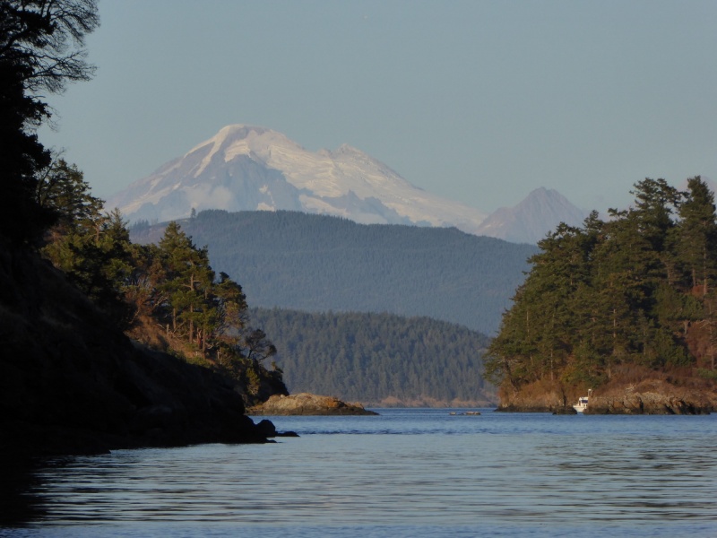 Mount Baker even made an appearance after weeks of hiding in fire smoke / haze.