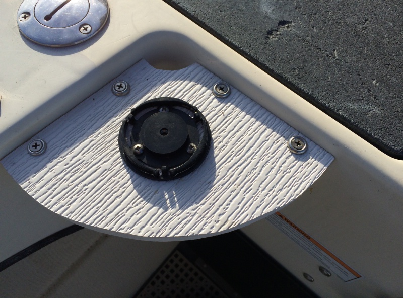 Mount for Garmin Chartplotter in cockpit