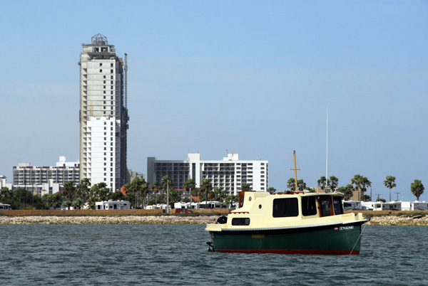 Nimble Nomad at anchor