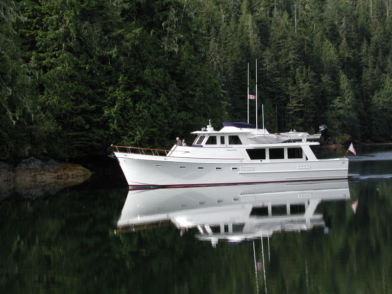 Ocean Alexander "Money Sponge"
8' extended cockpit. Repowered with
John Deere's.