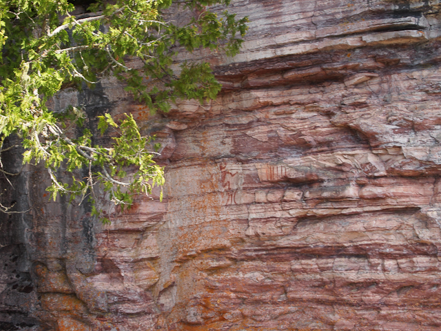 Ojibway rock paintings, Nipigon/Red Rock