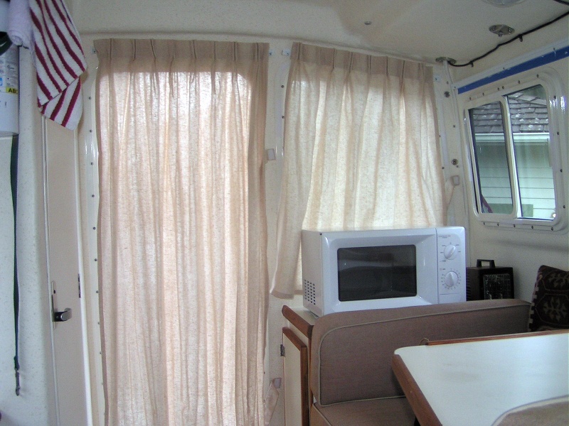 (Pat Anderson) Aft draperies closed. (thanks to Brady and Nancy on Minnow for the inspiration!)