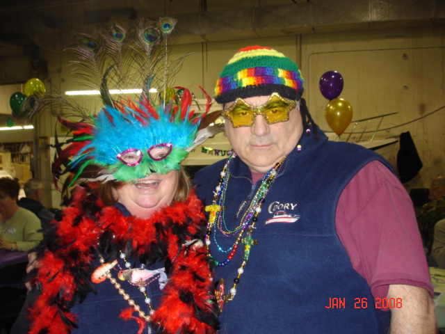 Patty & Pat (DAYDREAM)
    Looking good!