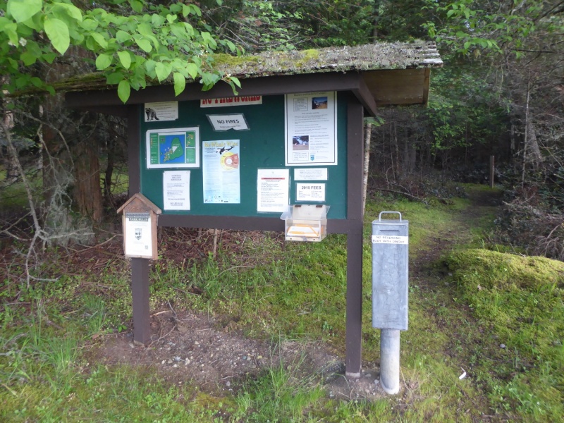 Pay station at Turn Island. Buoys are still $15 / night