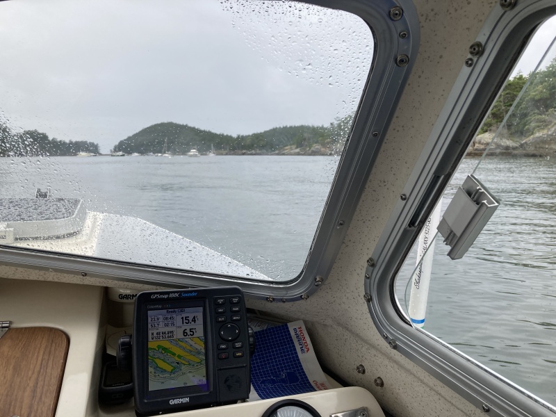 Poking into Fossil Bay around 8:30 AM. Docks and buoys are about 80% full during the park overnight closure hmm, did everyone arrive before me? I didn?t pass a single boat on my way.
