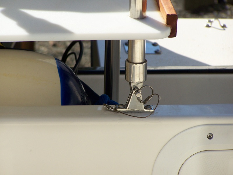 Quick release locking pins at each mount allows fast removal in case access to motor well and motor is neccessary in an emergency