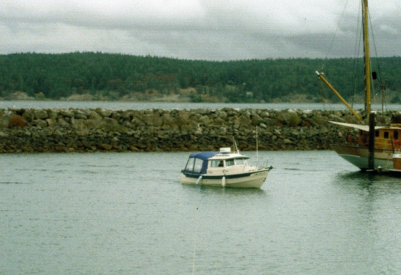 (R/J): C-Lou entering John Wayne Marina, Sequim.