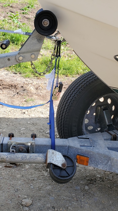 Rachet strap to keep boat from bouncing on trailer