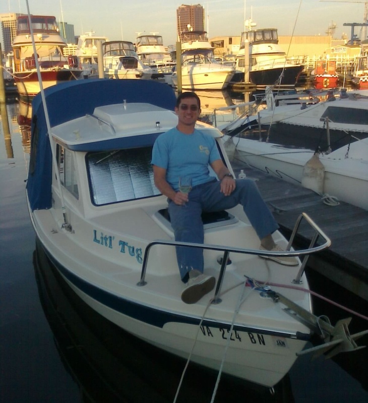 Relaxing at sunset chatting with a fellow marina dweller