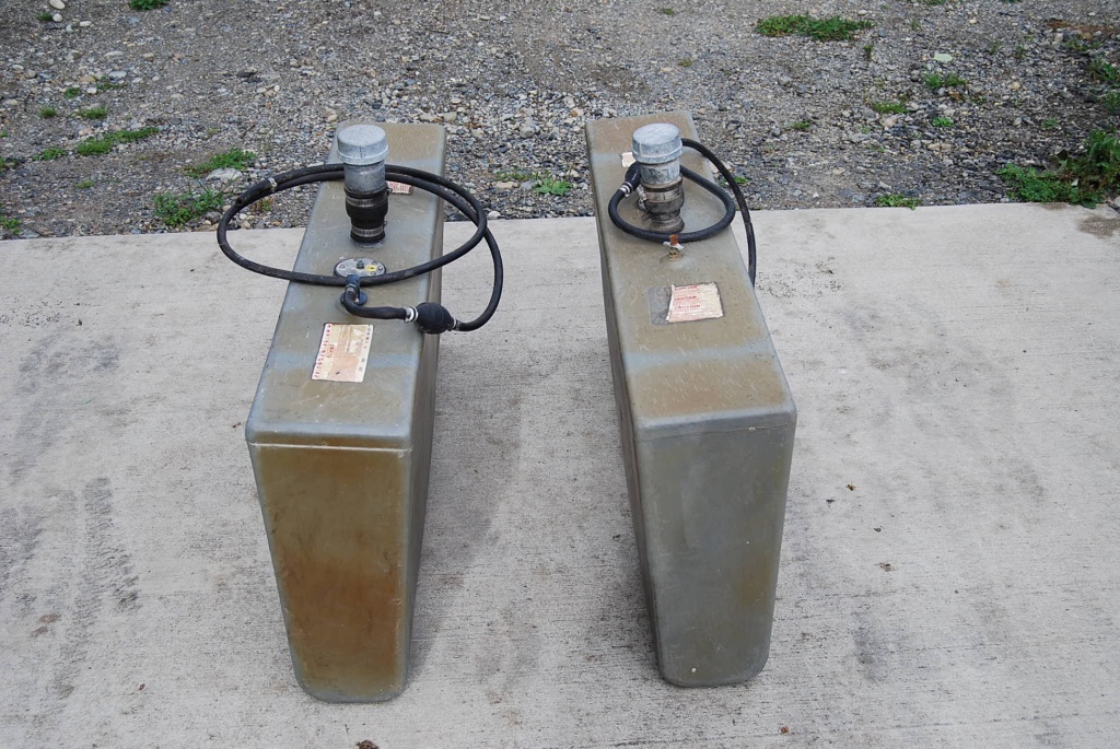 Saddle tanks