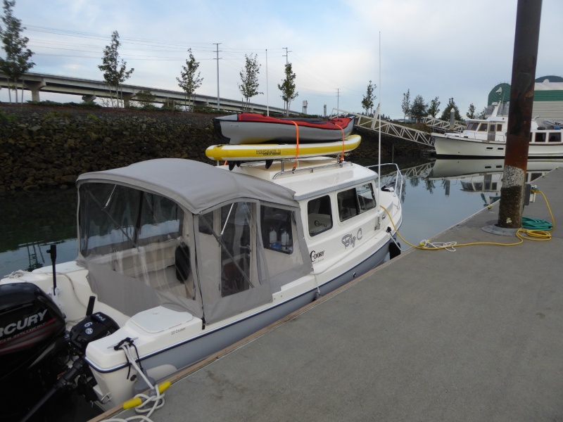 Saturday morning Sept 16th, after staying Friday night at the marina dock. Note the power cord - it's heater season again!