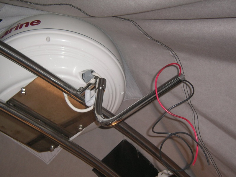 (seabran) Hinged Anchor Light on Radar Arch