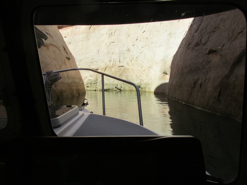 Sharp turn to port ahead