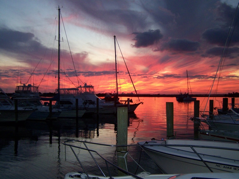 Sunset, 2nd o'nite, a slip at Town Creek Marina, Beaufort, NC, 10/20/07