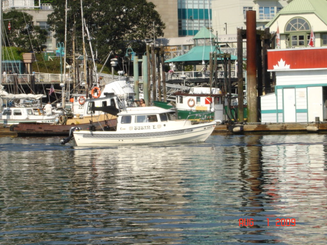SUSAN E goes crabbing