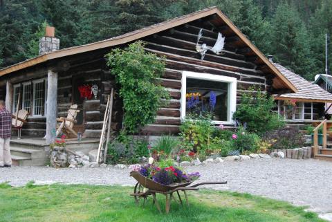 Taku Lodge, claimed to be the oldest hunting lodge in SW Alaska