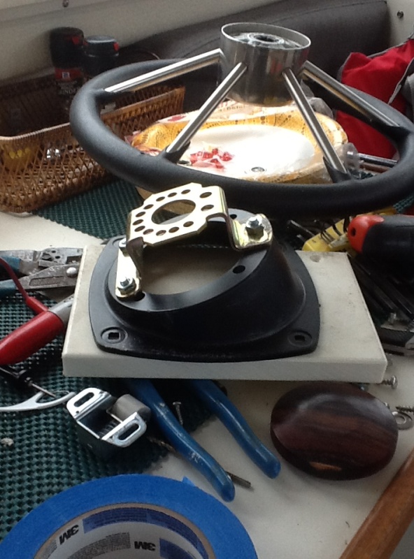 The angle adaptor did not fit my NFB helm, so I had to adapt a bit.