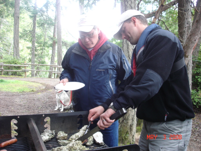 These guys were just 
great at the barbeque!
   Steve (GOYO) 
  Karl (C-DAISY)