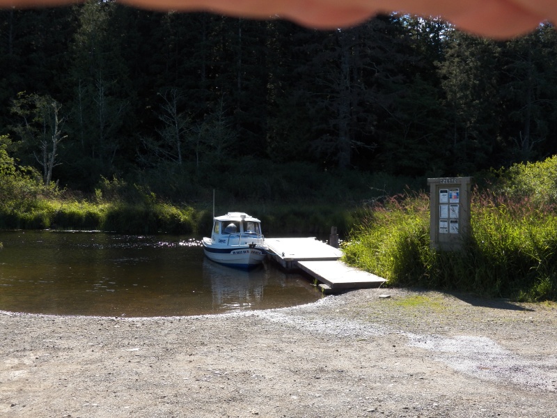 This is the launch by the Ozette Ranger Station.  I had heard that it was shallow and didn't have a dock, but that has changed.