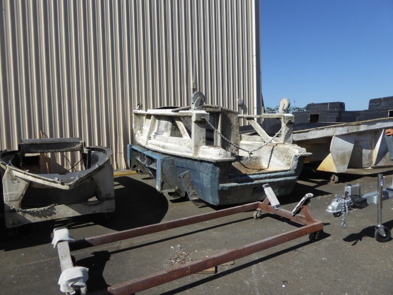 This is the original 22' Cruiser mold. The current mold is inside the factory.