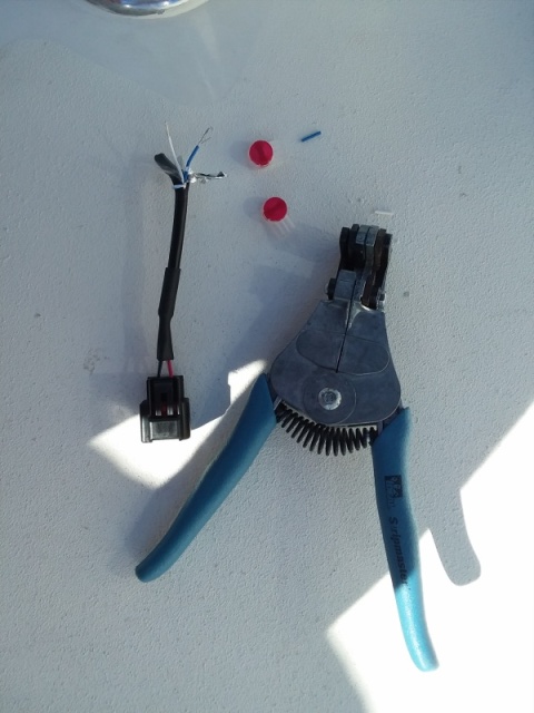 tiny sensor wires to thread through rigging tubes