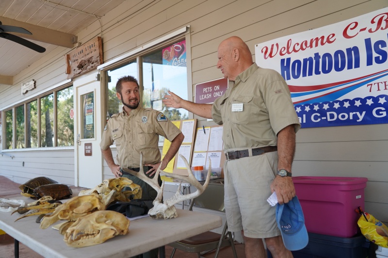 Tom introduces Ranger Naturalist for talk