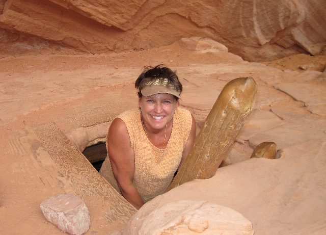 Toni at Defiance House at Forgotten Canyon 9-15-09.Sized