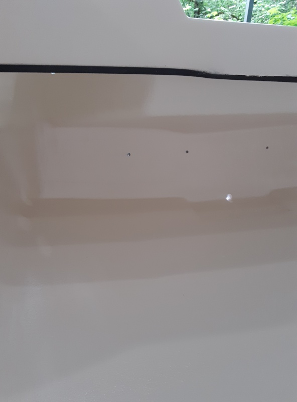 transom and under splashwell