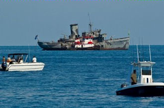 USCGC Mohawk-7-1-2012-Being positioned into final resting place