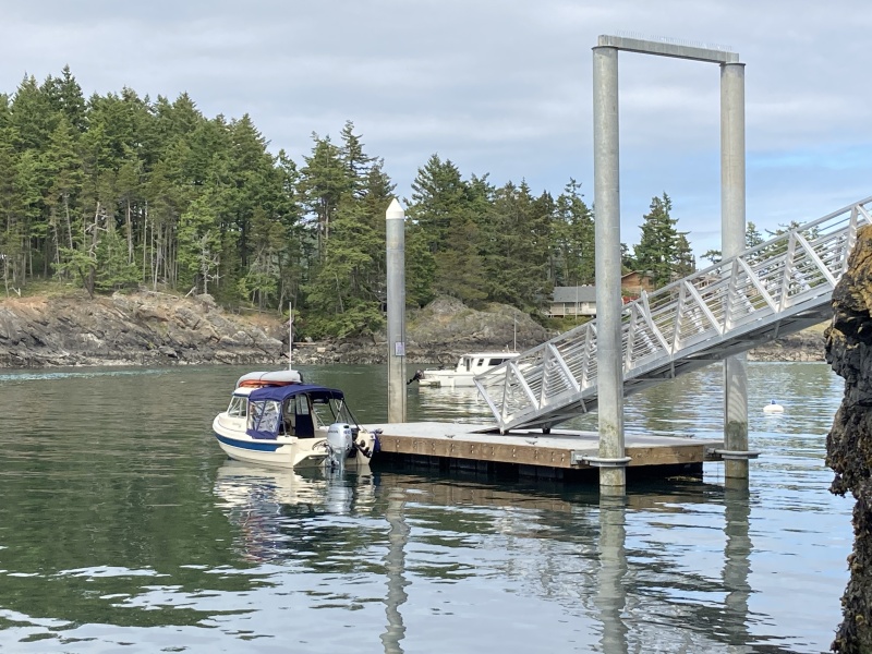 Usually room for 2 boats at Doe Island but if everyone cruises in a 16 there?d be room for 4!