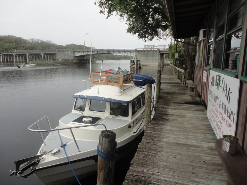 Valentine's Day lunch at Shady Oaks riverside bar & restauant.