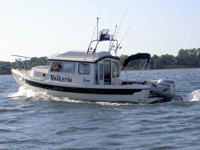 (Valkyrie)  Cruising with Salty Dog
(Salty Dog Photo)