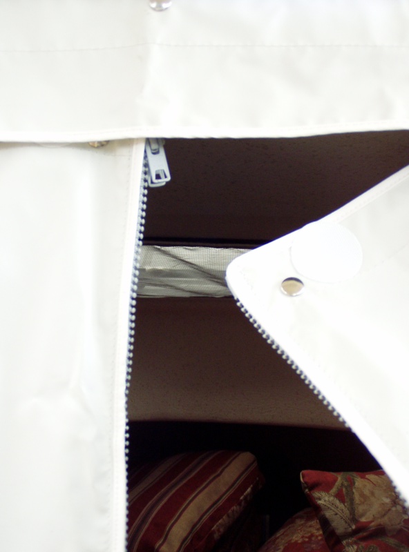 Velcro Dots Provide Quicker, Easier Privacy