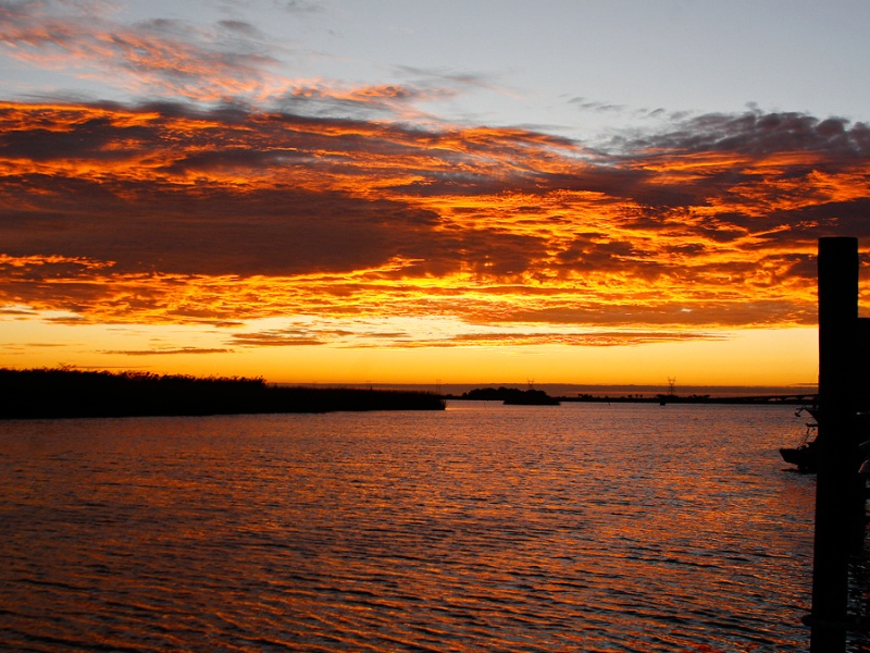 Waterstreet Sunrise: Spectacular sunrises and sunsets are commonplace at Apalachicola