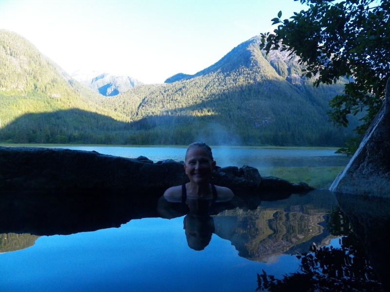 We did sea a grizzly across the water from the hot spring.