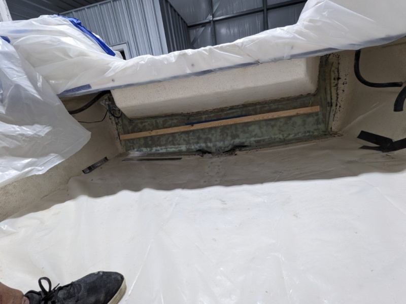 with a narrow transom like this horizontal braces using the engine mount holes and 8\" screws works real well.