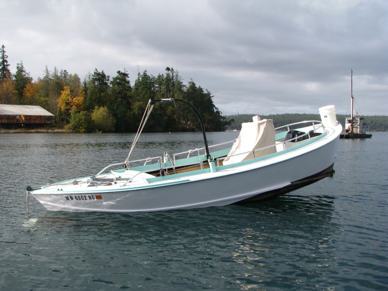 Yooouza, the tide is only coming up 2 more feet.  What gives? Hopefully not the bow cleat.