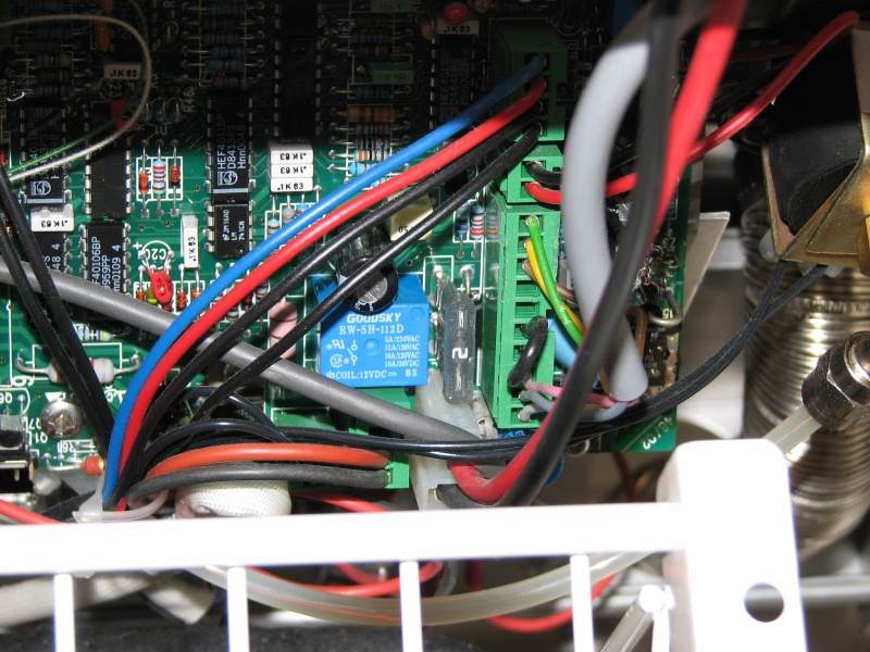 You can see the 2 amp fuse here. Just off center to lower right with the 2 on it.